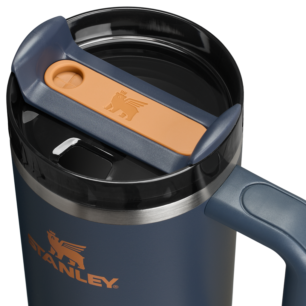 Car-Cup Friendly The Quencher H2.0 Flowstate Tumbler D030T - Double-Wall Vacuum Insulated Travel Tumbler with Straw Detail